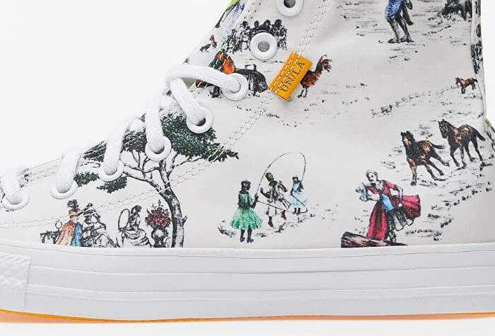 Detail dámských tenisky Chuck Taylor All Star Hi, Converse x The Union, s drobnou kresbou