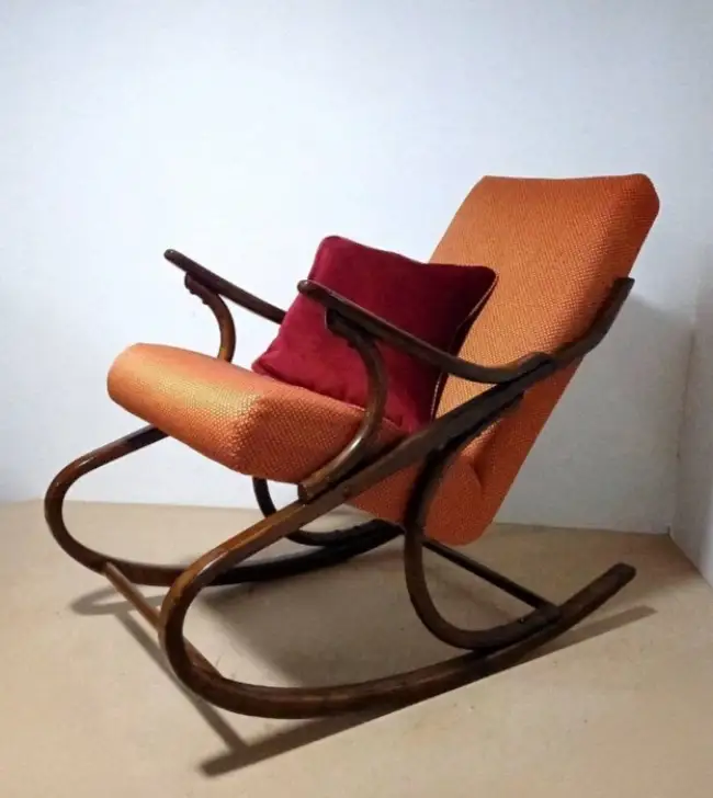 retro-arrival-upholstery-lounovice