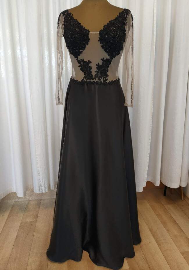 damske-krejcovstvi-atelier-karol-3 damske-krejcovstvi-atelier-karol-3