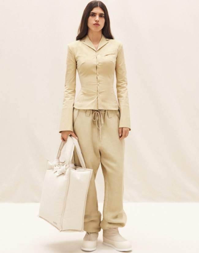 kosile-a-teplaky-kolekce-jacquemus-2022 kosile-a-teplaky-kolekce-jacquemus-2022