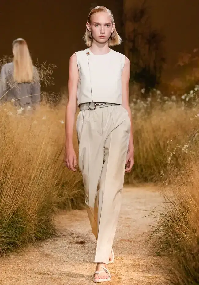 hermes-futuristicky-minimalismus-ss-24