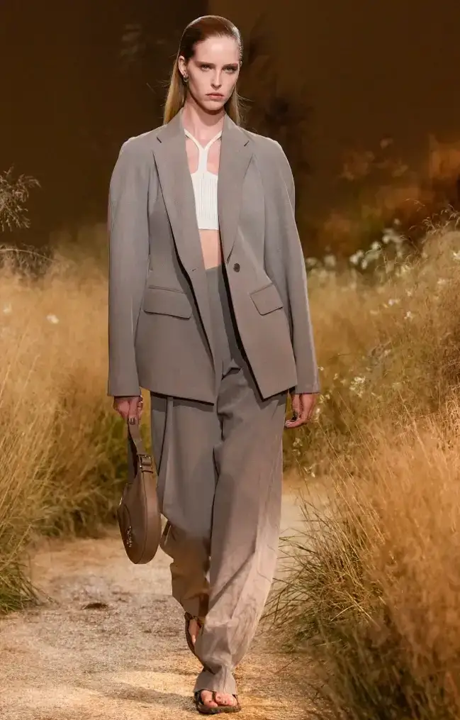 hermes-oversized-ss-24-Launchmetrics-Spotlight