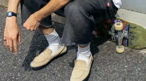 Vans představuje vlastní kolekci semišových Skate Loafers